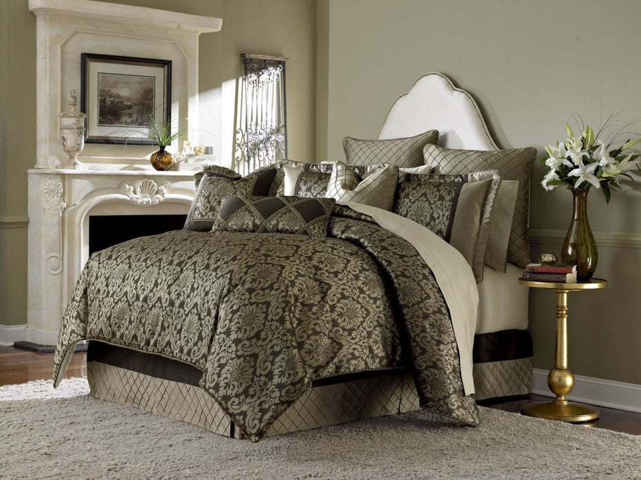 AICO Imperial 9-pc Queen Comforter Set in Bronze
